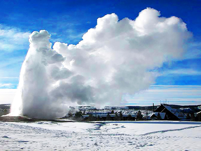 7-Day Los Angeles, Las Vegas, Hoover Dam, Grand Canyon West/South Rim Tour from Los Angeles