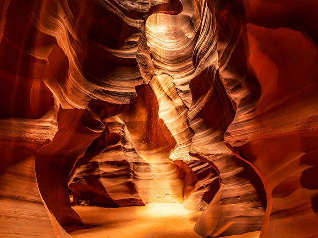 Lower Antelope Canyon Tickets & Hiking Tours