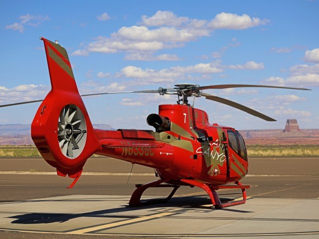 「Top Of The World Tower Butte Landing Tour」EcoStar Helicopter Landing on Tower Butte with flyover Horseshoe Bend (45-50 minute tour)