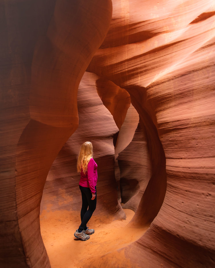 antelope canyon tours lower vs upper