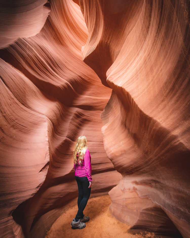 antelope canyon tours lower vs upper